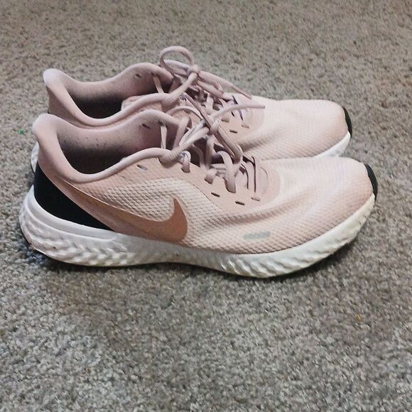 Nike Revolution 5 Barely Rose Women's BQ3207-600 EUC - Picture 4 of 7